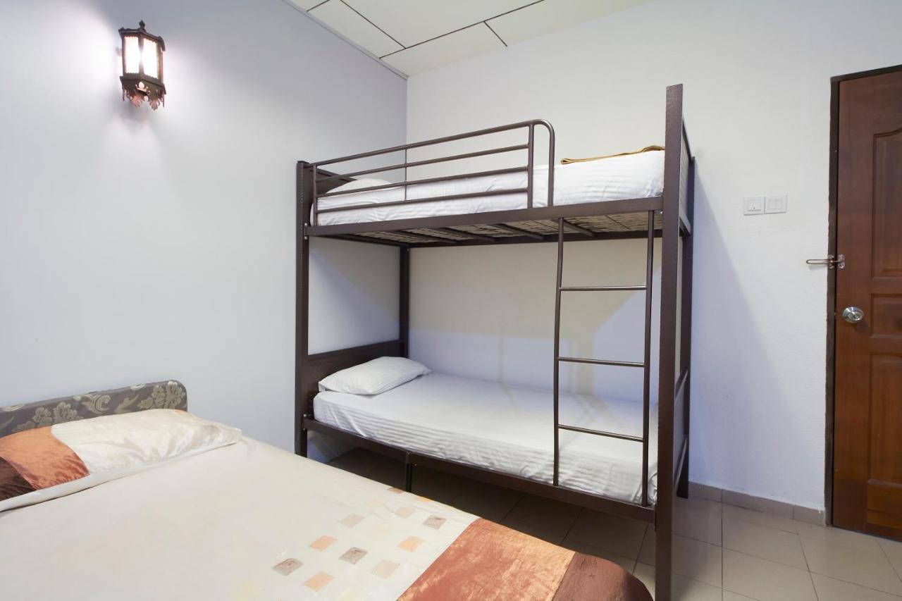 G99 Hotel George Town Exterior photo